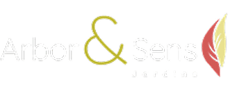 Logo 'Arbor & Sens Jardins' avec texte blanc et jaune, et un motif de feuille bicolore rouge et jaune.